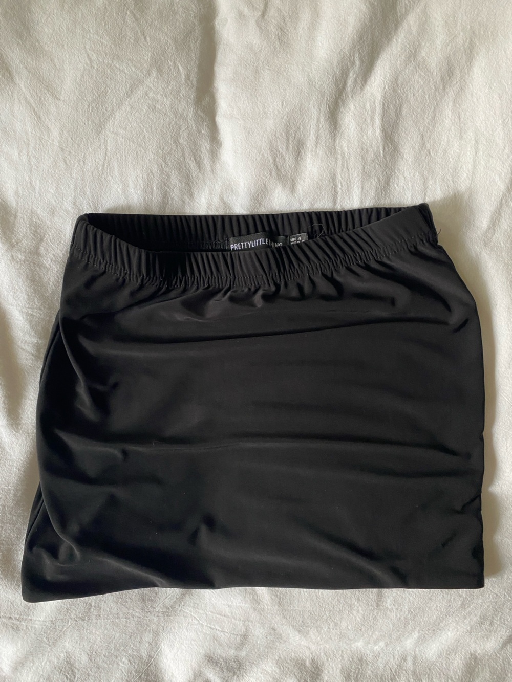 PrettyLittleThing Black Elastic Waist Stretch Skirt